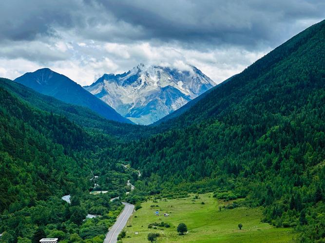 🚀 加速云服务器：解锁企业数字化转型的“超音速引擎”